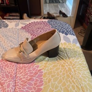 Tan heels